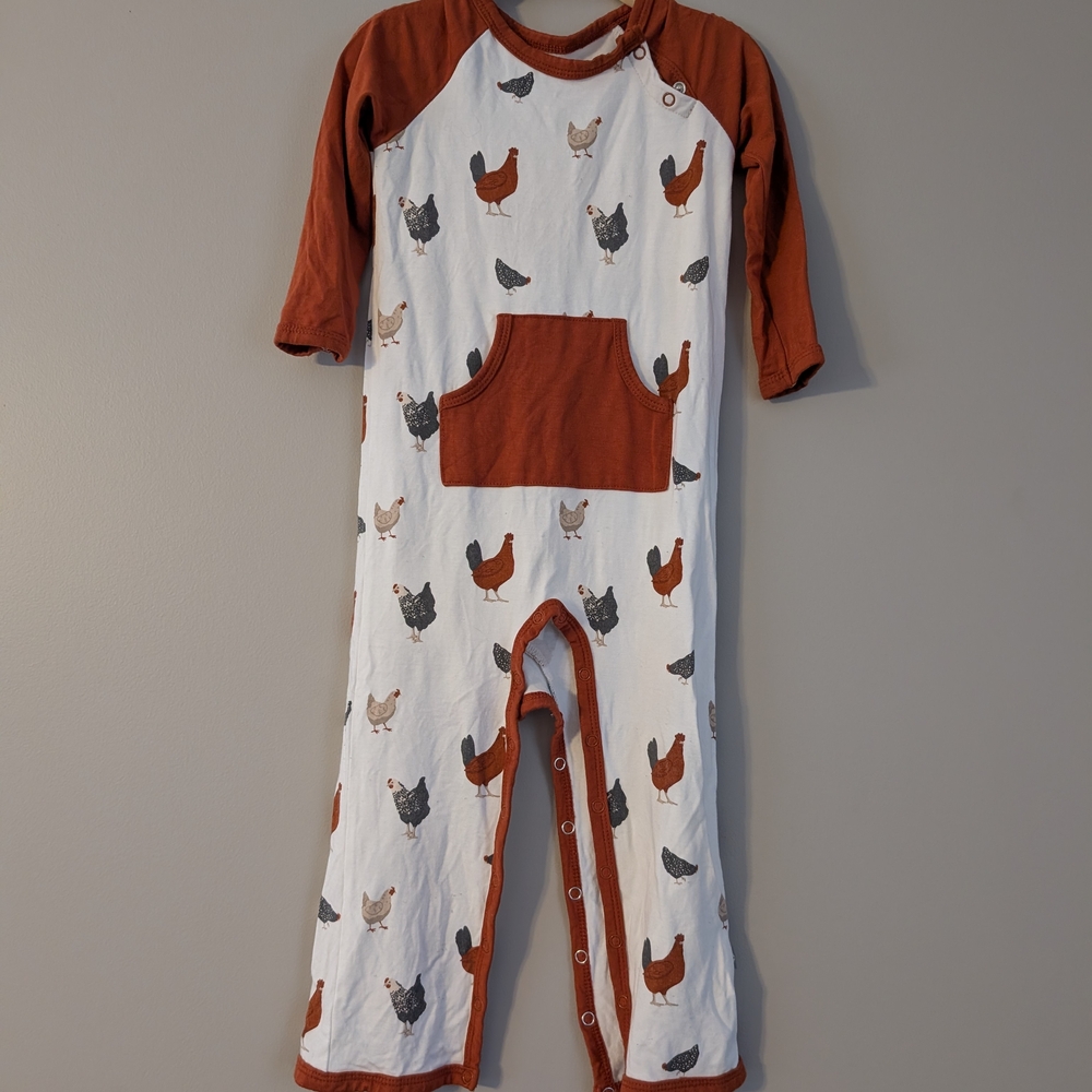 Kyte BABY Chicken Print Pajama Set - Brown and White